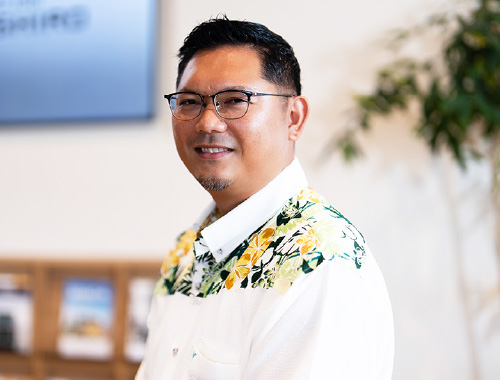 仲嶺 ジャンアイサク